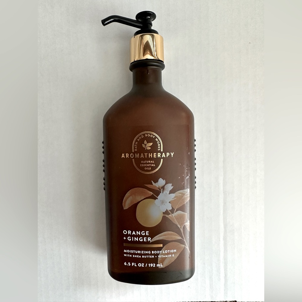 Bath and Body Works Aromatherapy Lotion - Orange Ginger